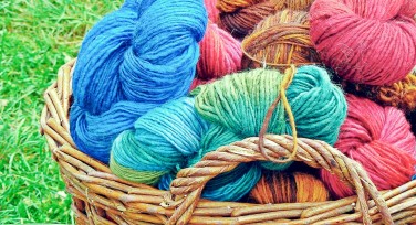 毛线绚彩艺术:创意配色方法与灵感启示