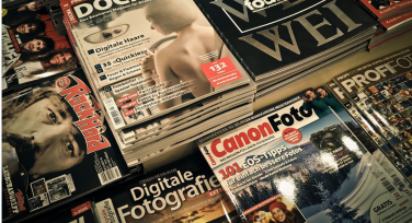 探秘杂志封面设计，来美图秀秀试试杂志封面制作