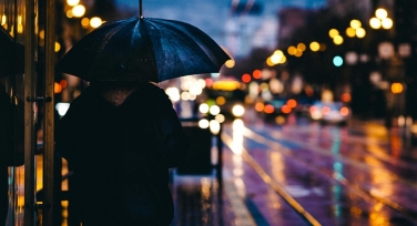 雨天拍照技巧与灵感——捕捉神秘与浪漫的雨中世界