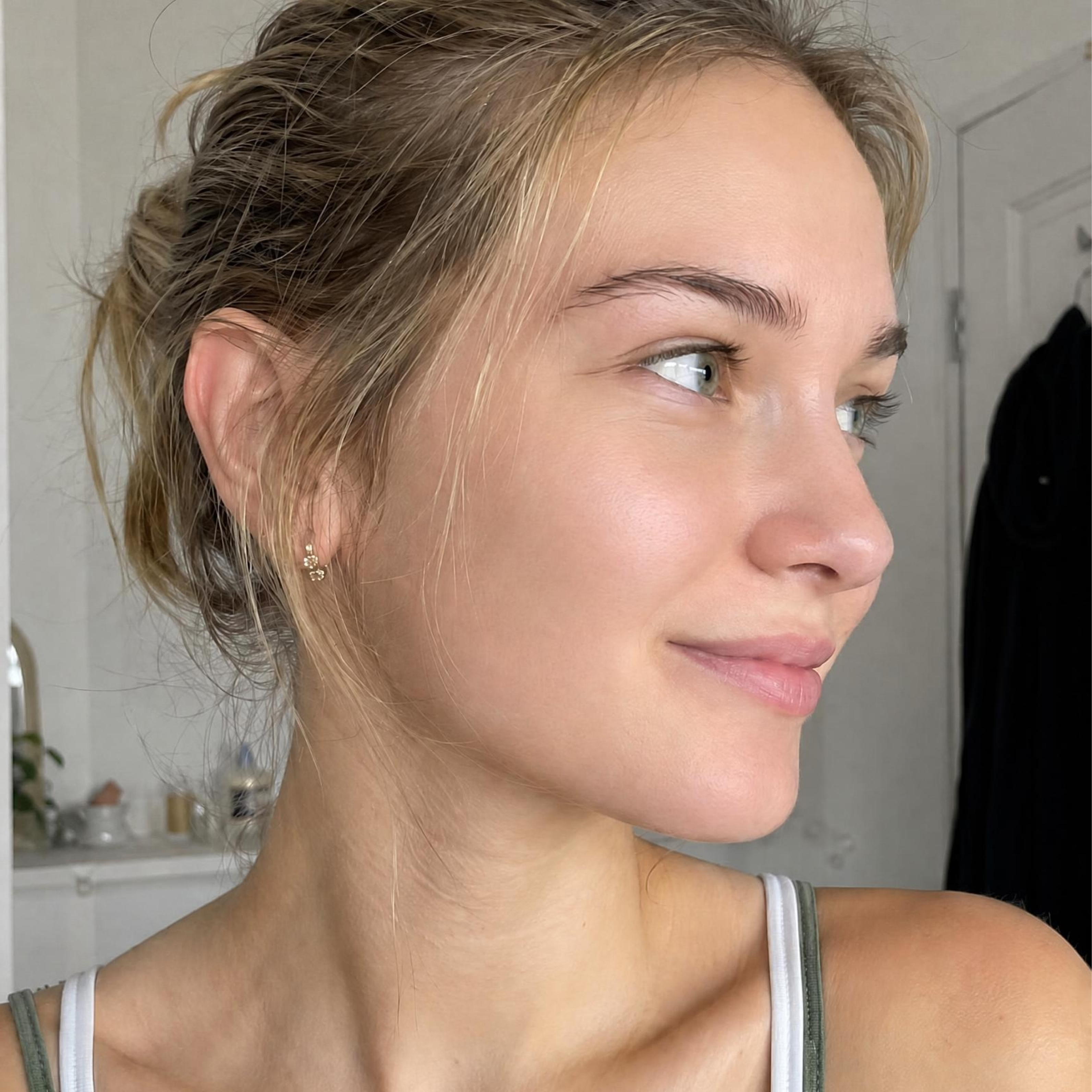 A flawless face after retouching