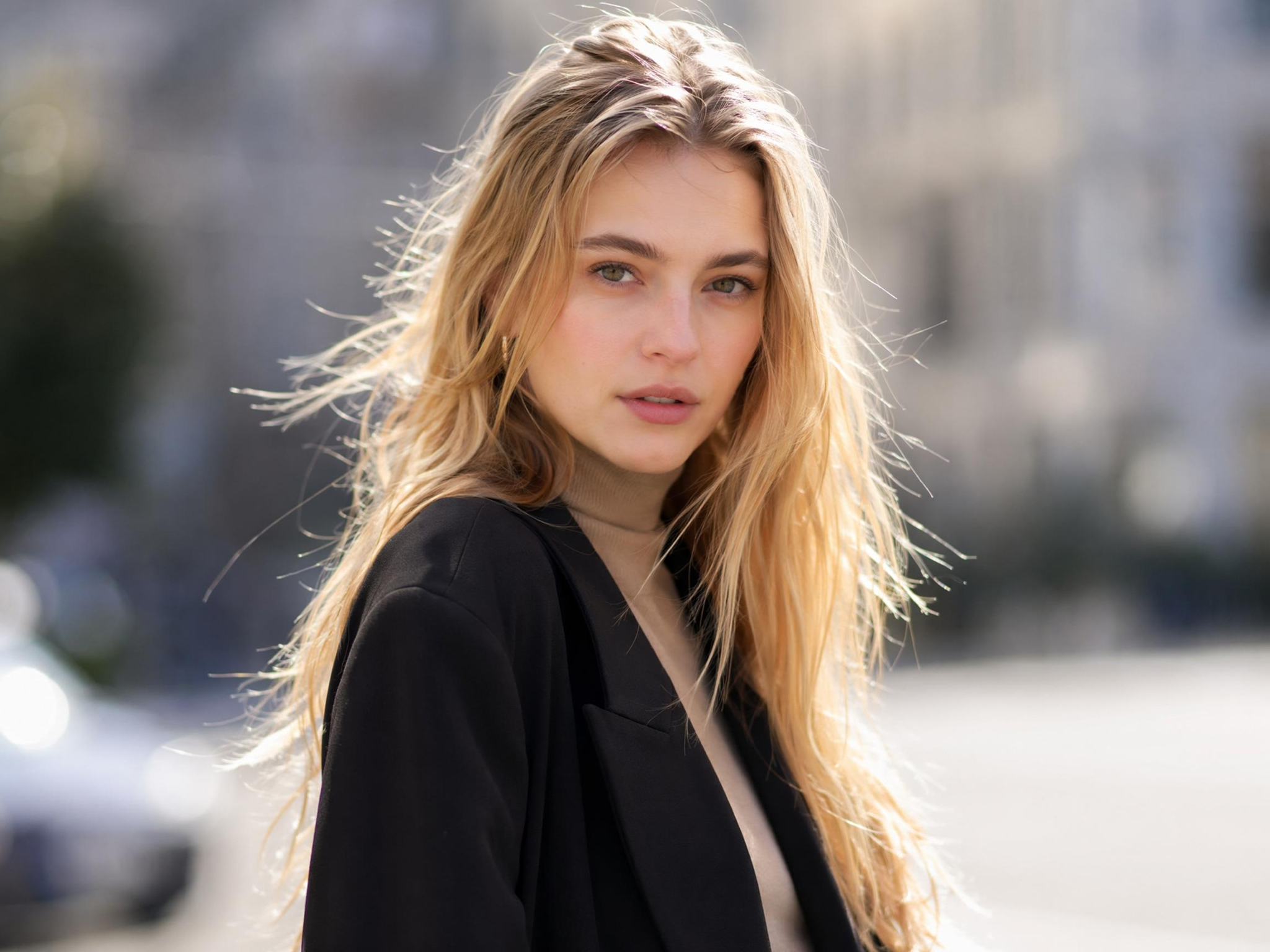 Add a Soft Background Blur for a Polished Post