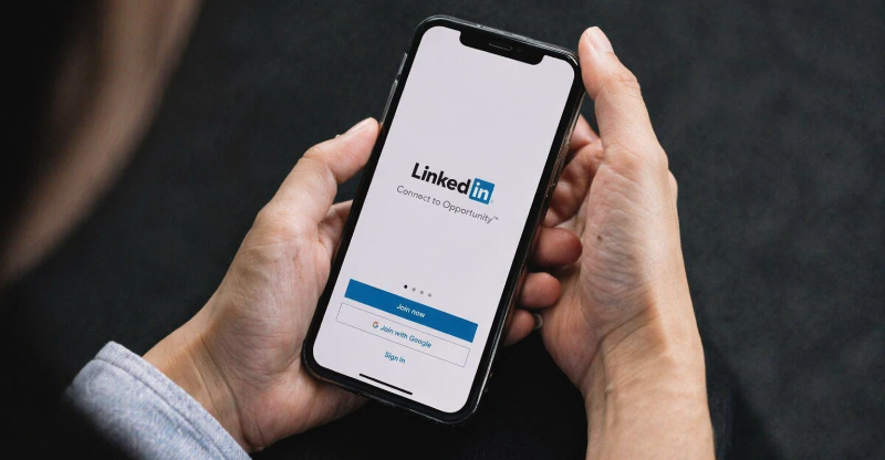 Use Simple Visuals That Stay Readable on Mobile