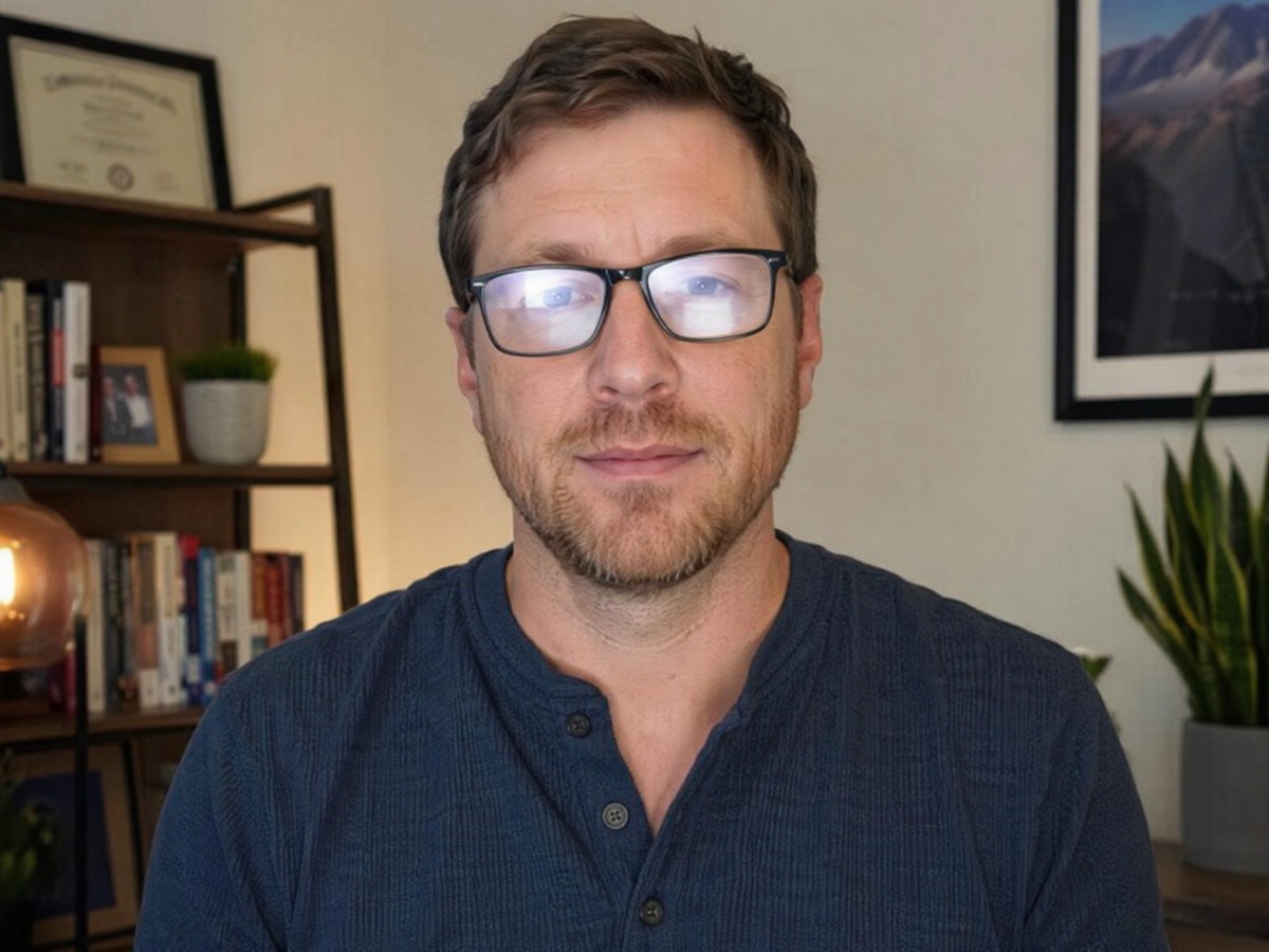 Photo with glasses and lens glare