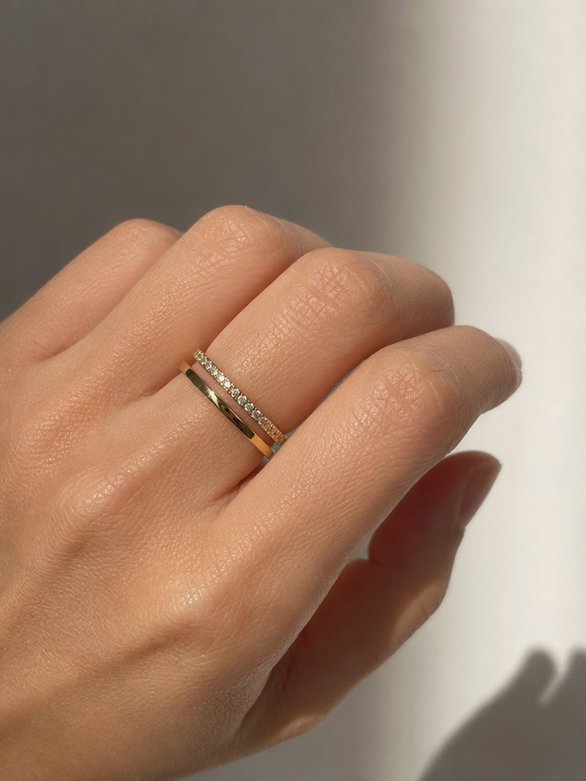 Virtual wedding band try-on on a hand