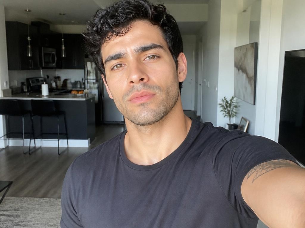 Eli Navarro